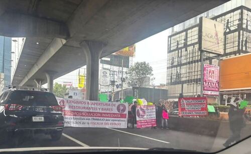 Dueños y trabajadores de bares y restaurantes bloquean Periférico Norte; exigen reapertura tras Operativo Atarraya