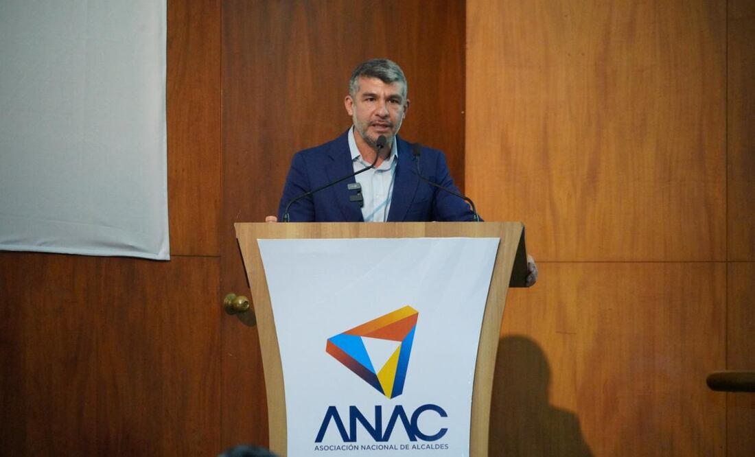 Mauricio Tabe tomó protesta como presidente de la Asociación Nacional de Alcaldes (ANAC), organismo conformado por alcaldes y alcaldesas del PAN. (Foto: especial)