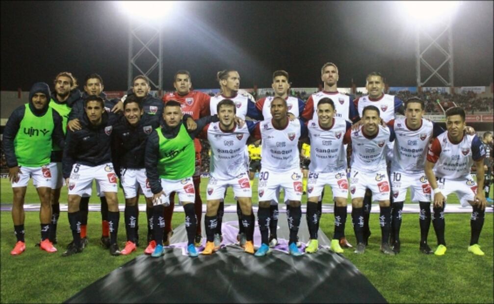 Cómo volver al Atlante, disfrazado de Gallos, un equipo de Primera en tres pasos