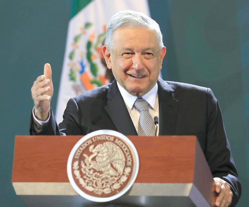 El presidente Andrés Manuel López Obrador dijo que no están talando árboles para construir el Tren Maya y que éste utilizará energía eléctrica. DIEGO SIMÓN. EL UNIVERSAL
