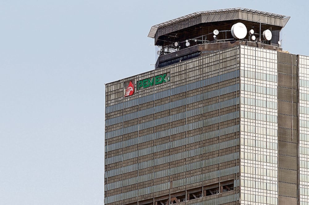 Pemex resaltó que atendió al 100% su traslado a Ciudad del Carmen, Campeche, y mudó a 2 mil 458 empleados de 11 estados del país desde 2019. Foto: Archivo El Universal