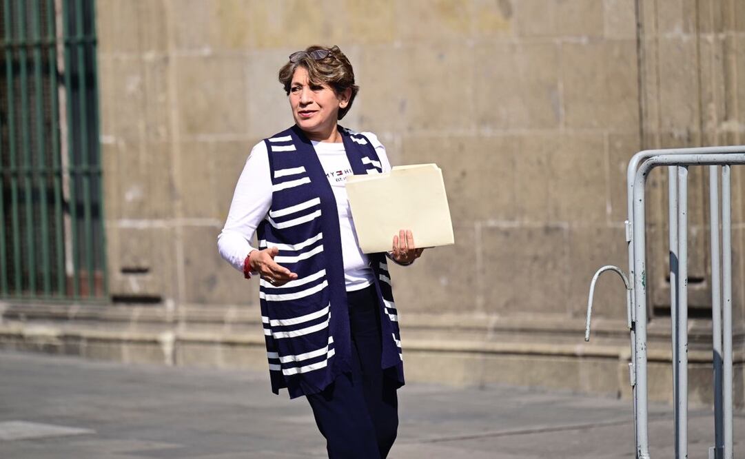 La gobernadora Delfina Gómez y otros mandatarios estatales se dieron cita a un encuentro con AMLO en Palacio Nacional. Foto: Alberto Morales / EL UNIVERSAL