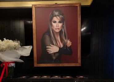 Dulce reaparece y vuelve a cantar en el homenaje realizado en su honor