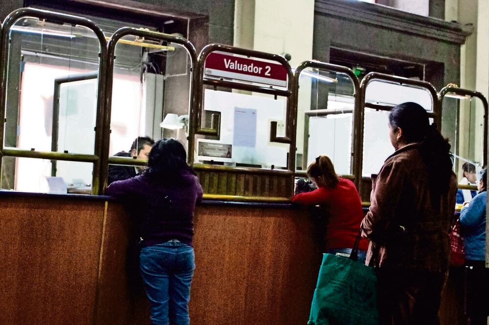 El sindicato del Nacional Monte de Piedad acusa que se quiere dejar el sentido social de la institución. Foto: ARCHIVO EL UNIVERSAL