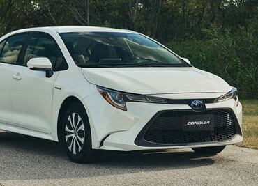 Toyota busca impulsar sus ventas en 2021 con su gama de híbridos