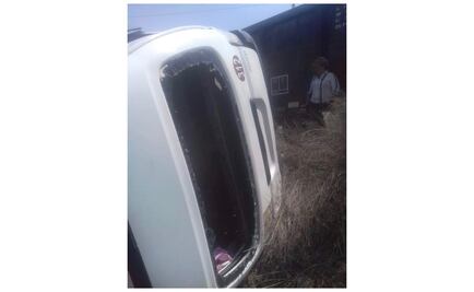 Tren embiste a camión de pasajeros en Huehuetoca; muere una mujer