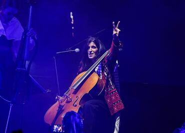 Sara Dowling: ¿Quién es la cantante que conquistó el Zócalo junto a Residente?