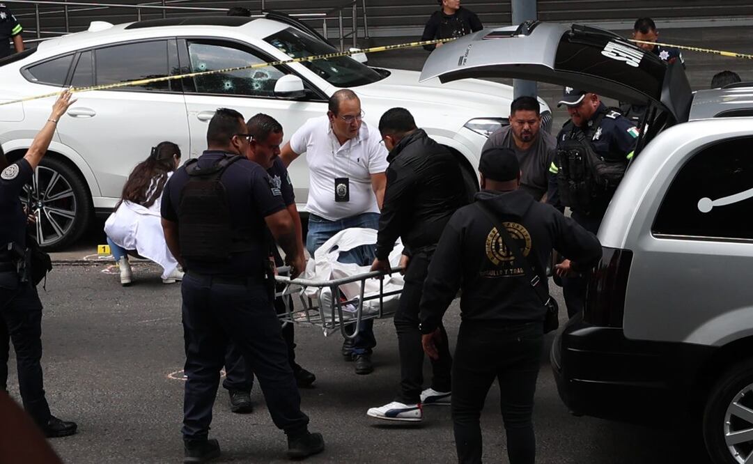 “Mi esposo no tenía enemigos, su único error fue haber colaborado en el municipio de Tlalnepantla con el presidente municipal Marco Antonio Rodríguez", dijo su esposa. Foto: Ivan Montaño - EL UNIVERSAL