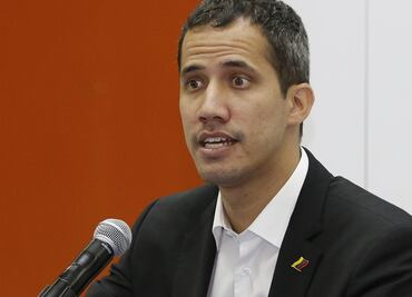 Guaidó convoca a movilizaciones contra Maduro para este lunes y martes