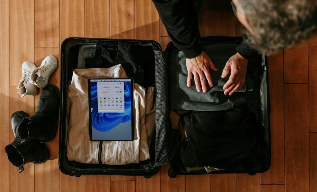 Antes de empacar, revisa qué aparatos puedes transportar contigo. | Surface, Unsplash