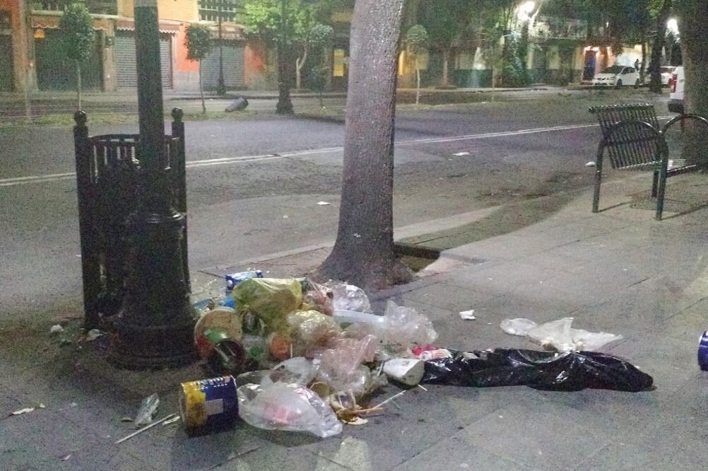 Un recorrido nocturno de este diario constató el estado del centro histórico. (Foto: FANNY RUIZ. EL UNIVERSAL)