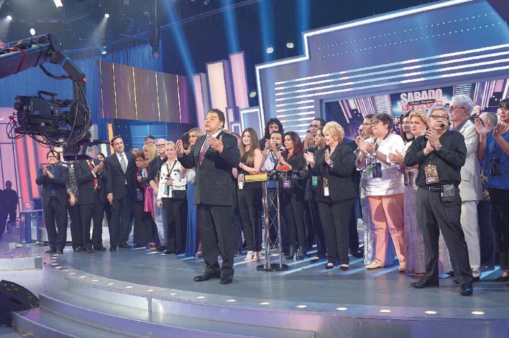 Entre los que acudieron al último show estuvieron Luis Fonsi, Espinoza Paz, Juanes, Prince Royce y Laura Pausini (RODRIGO VARELA. EFE)