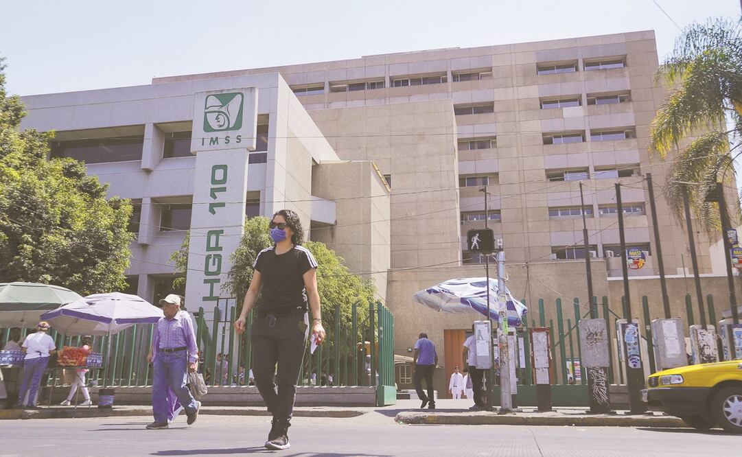 La decisión de suspender los plazos de transición de trabajadores subcontratados es para salvaguardarlos, asegura el IMSS. Foto: ARCHIVO EL UNIVERSAL