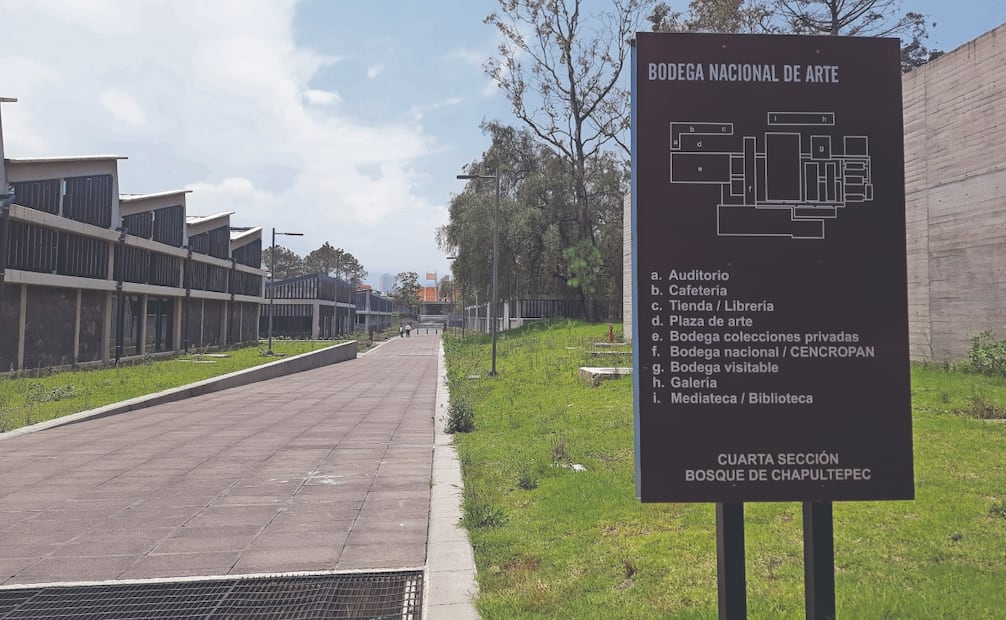 Letrero de la Bodega Nacional con errores. Foto: INAH