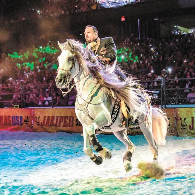 En su show, dice, trabajan cerca de 150 personas. Foto/CORTESÍA