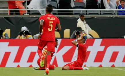 Panamá le pega a Bolivia en el debut