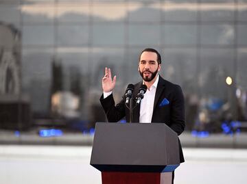 ¿Miedo? 6 de cada 10 personas en El Salvador temen criticar a Nayib Bukele; tienen pavor de terminar en la cárcel, revela encuesta