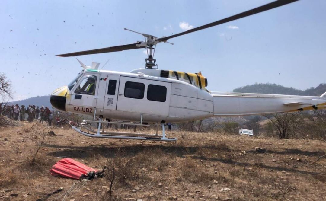 Más de 160 brigadistas combaten por aire y tierra el incendio forestal en Tomaltepec, Oaxaca (12/04/2025). Foto: Especial