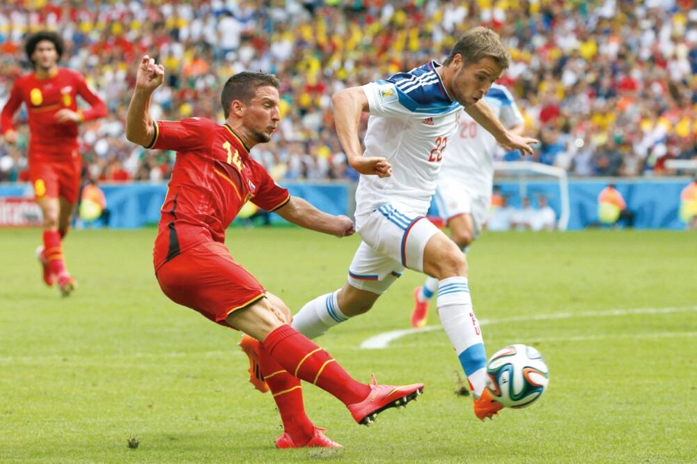 a calidad de Dries suple la carencia de estatura y fuerza (ALESSANDRO GAROFALO. REUTERS)