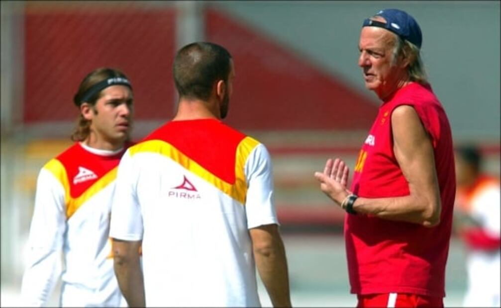 ¿Qué otros técnicos han dejado a su equipo antes de iniciar el torneo?