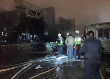 Sofocan incendio en subestación eléctrica de Iztapalapa