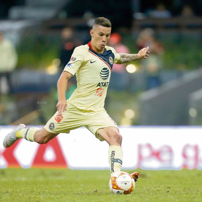 Mateus Uribe erró la máxima opición en el Clásico. ARCHIVO. EL UNIVERSAL