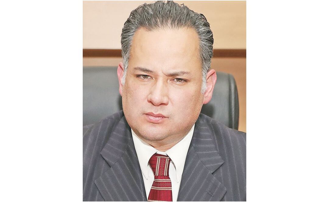 Meten fotos porno en Zoom con Santiago Nieto