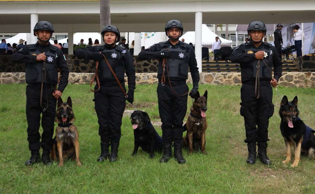 Jubilan a 16 oficiales caninos de Prevención y Reinserción Social. Foto: Especial