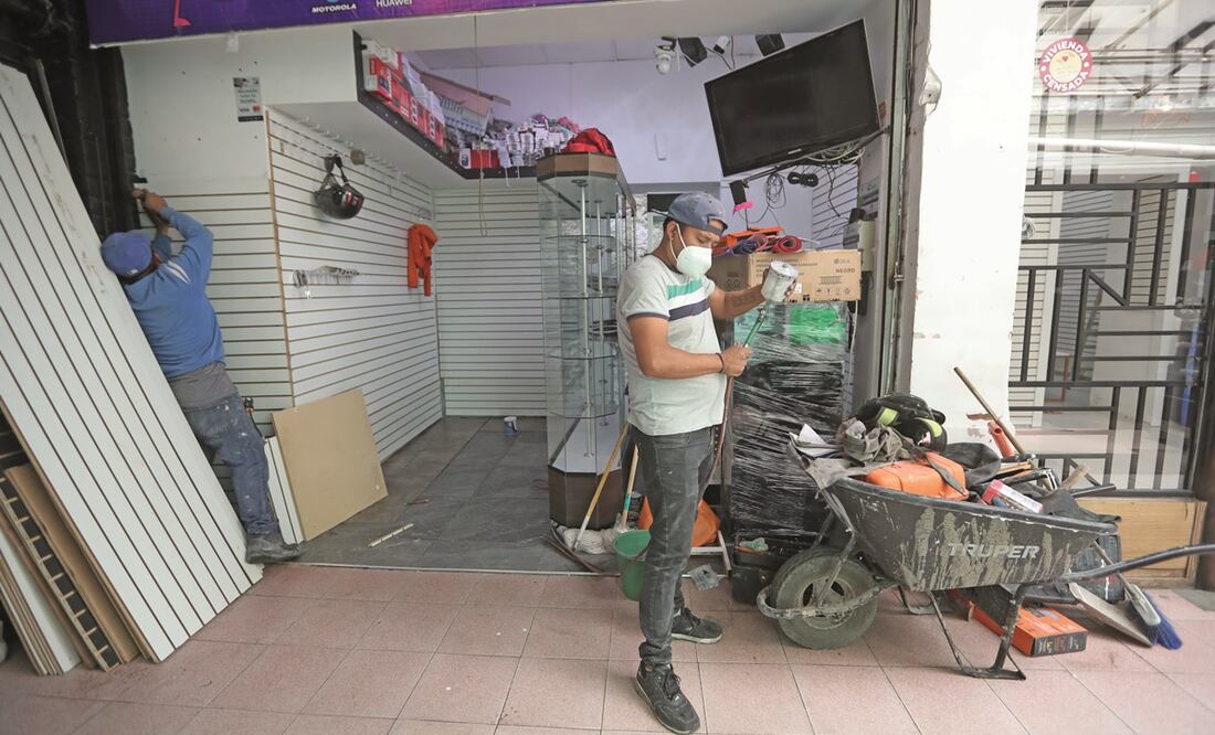 Tras las inundaciones, la economía en Tula se ha reactivado apenas 50%. Los comercios que permanecen abiertos son aquellos que no sufrieron tantos daños, pero la mayoría reporta pérdida total. Fotos: Valente Rosas. EL UNIVERSAL