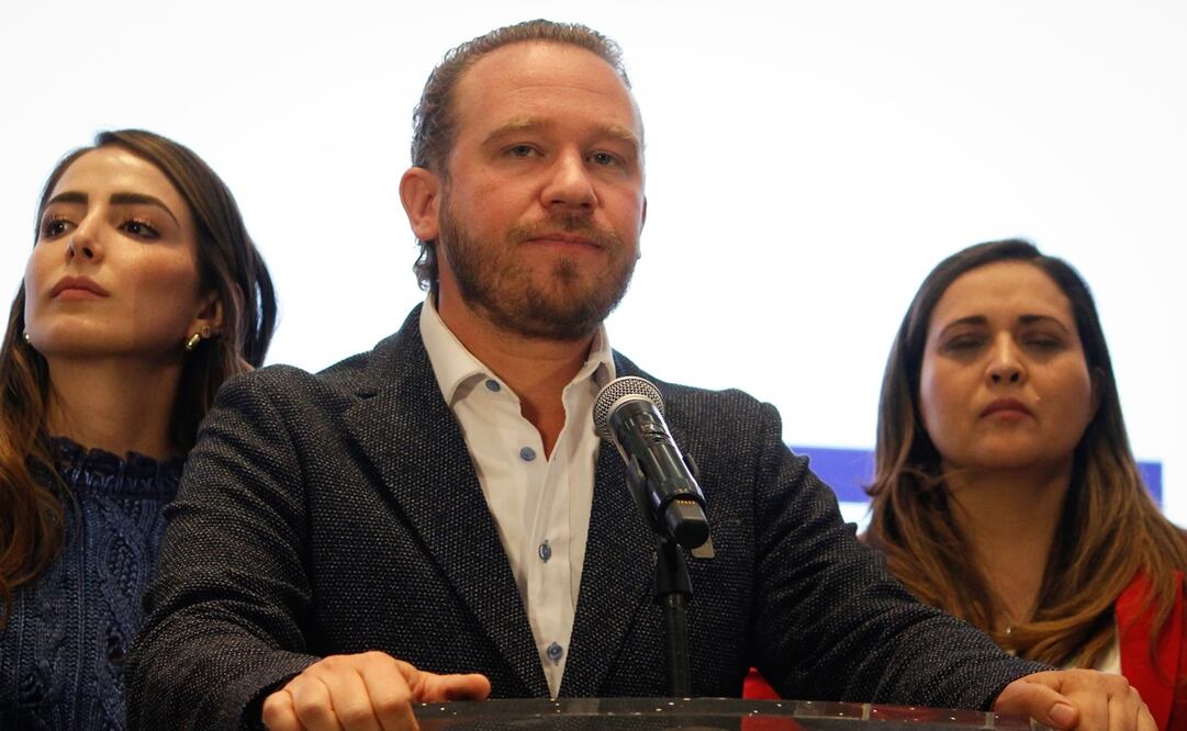 Santiago Taboada confirmó que continúa en el PAN, aunque señaló que requieren reformular y replantear algunos puntos al interior del blanquiazul. Foto: Luis Camacho / El Universal