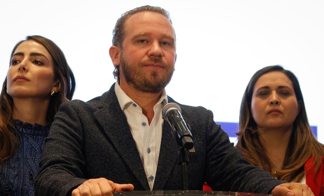 Santiago Taboada confirmó que continúa en el PAN, aunque señaló que requieren reformular y replantear algunos puntos al interior del blanquiazul. Foto: Luis Camacho / El Universal