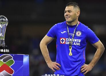 Pablo Aguilar extendió su contrato con Cruz Azul