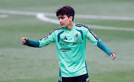 ¿Quién es Gilberto Mora? El mexicano de 17 años que hace historia en el Mundial 2026