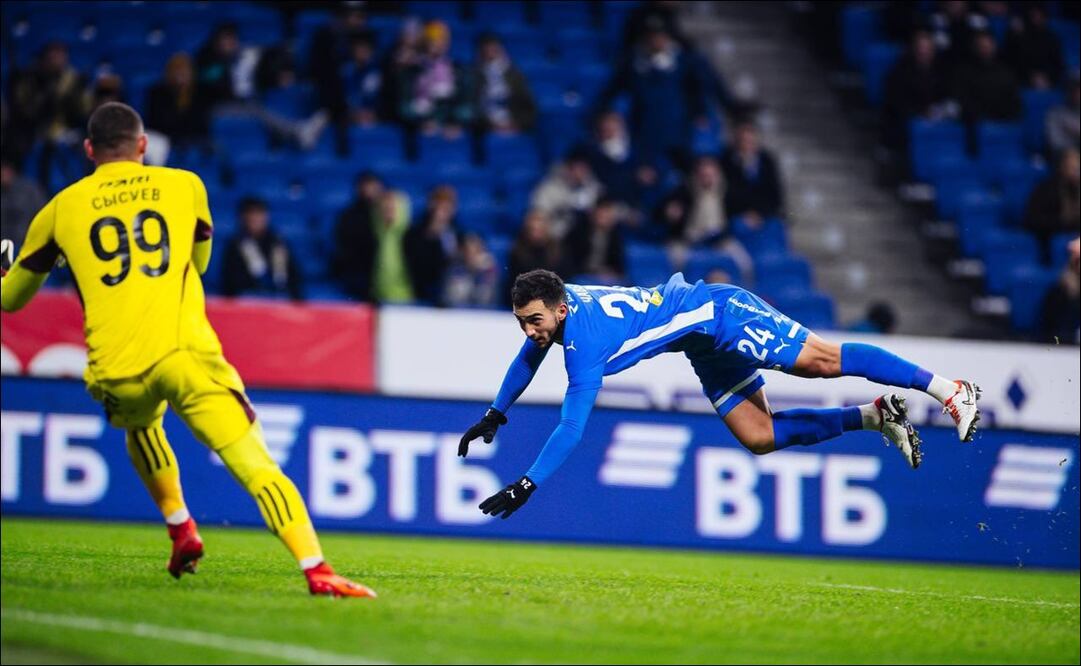 Luis Chávez anotó un golazo este domingo en Rusia - Foto: Dinamo Moscú