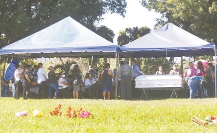 Despiden a Victoria; su familia, en incertidumbre