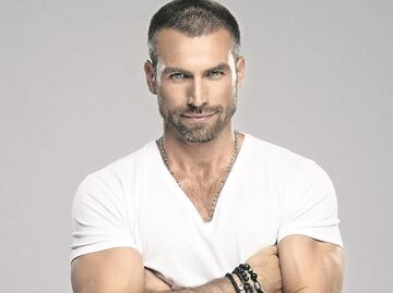 Rafael Amaya: de cantante a ser "El señor de los cielos"