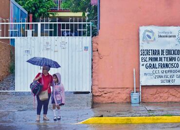 Miles de niños no tuvieron regreso a clases en 4 estados
