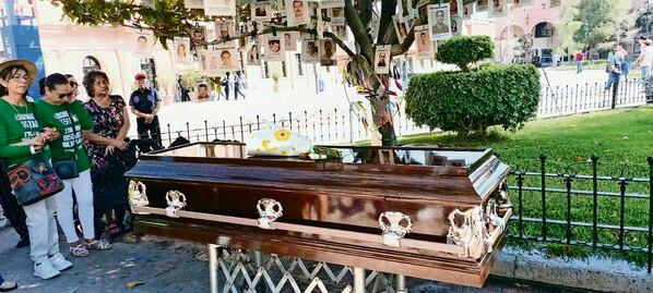 Despiden a buscadora; murió sin encontrar a su hijo