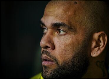 Preso revela la vida de Dani Alves en la cárcel: "Ayuda en lo que puede"