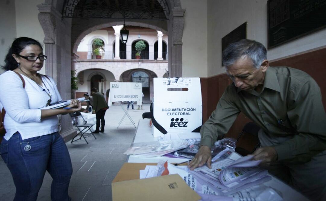 Las candidatas que han decidido renunciar corresponden a los siete partidos políticos nacionales, a los cinco locales y a las tres coaliciones que contienden en este proceso electoral. Foto: Juan Carlos Reyes / EL UNIVERSAL