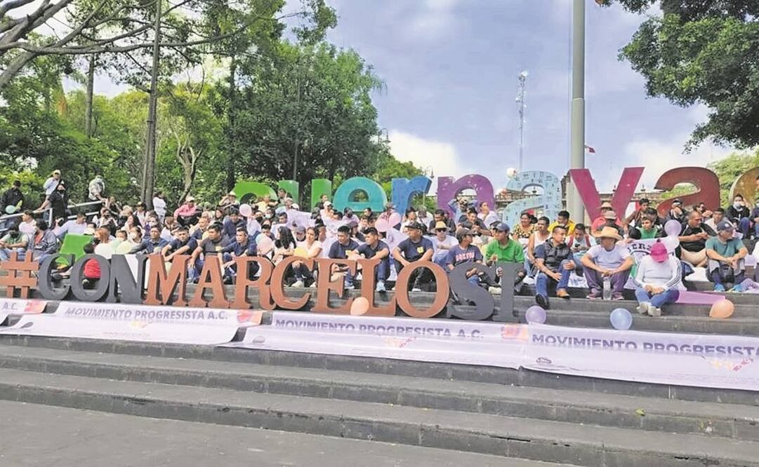 En Morelos, la asociación Por el Bienestar de las Familias de México se manifestó en la Plaza de Armas. Foto: Justino Miranda/ EL UNIVERSAL