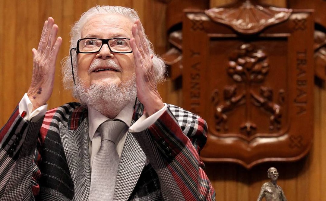 En Twitter, el nombre del autor de la multipremiada novela "Noticias del imperio" se convirtió en tendencia. FOTO: Ulises Ruiz Basurto/Archivo EFE.