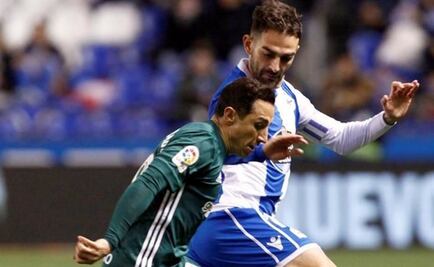 Andrés Guardado sale lesionado en la visita a Riazor