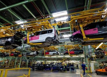 Automotrices chinas suben en bolsa tras anuncio de UE de imponer aranceles a vehículos eléctricos