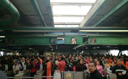 Desalojan tren de Línea 8 del Metro