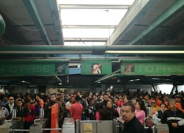 Desalojan tren de Línea 8 del Metro