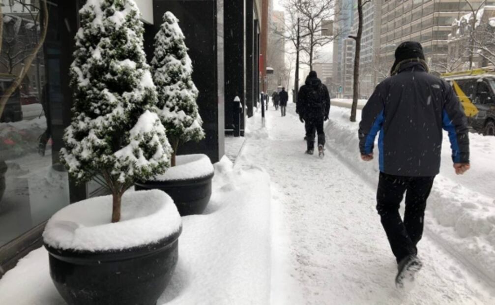 Tormenta de nieve paraliza este de Canadá