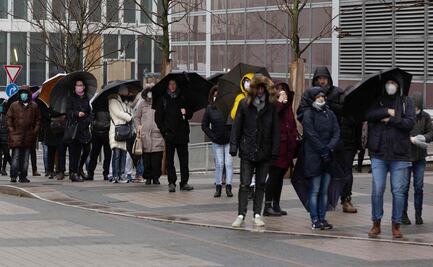 Alemania plantea endurecer restricciones e introducir vacuna antiCovid obligatoria