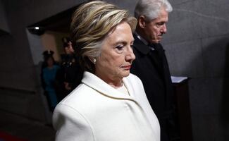 Hillary Clinton declara sobre sus vínculos con Jeffrey Epstein; audiencia es a puerta cerrada