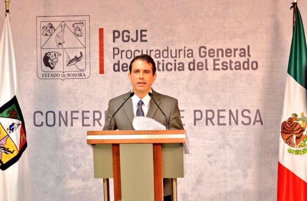 Rodolfo Montes de Oca Mena, Procurador General de Justicia en el Estado, informó en conferencia de prensa de la aprehensión de Luis Aristiga López Moreno. Foto: Especial